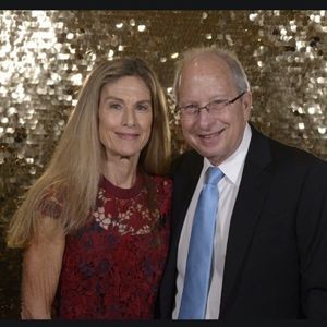 Meet your Posher, Laurie